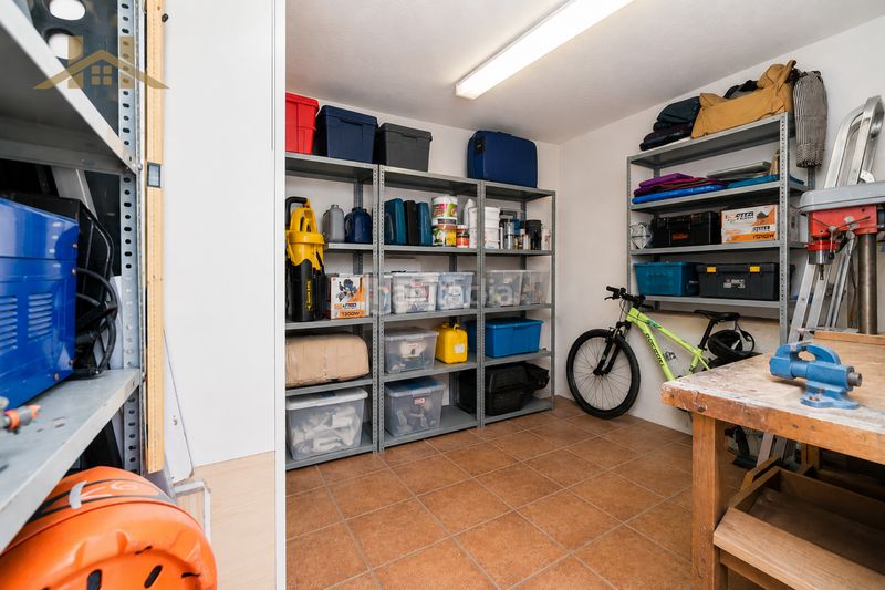 Foto 21d6a1c3-4c22-4f18-a1a6-1efc87ca4921. Chalet in calle de cordoba 9 in Yeles