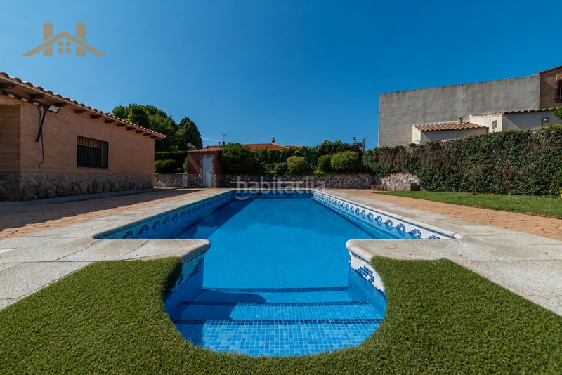 Foto 59ddfb3a-7bb3-4848-b349-992fe69261c0. Chalet in calle de cordoba 9 in Yeles