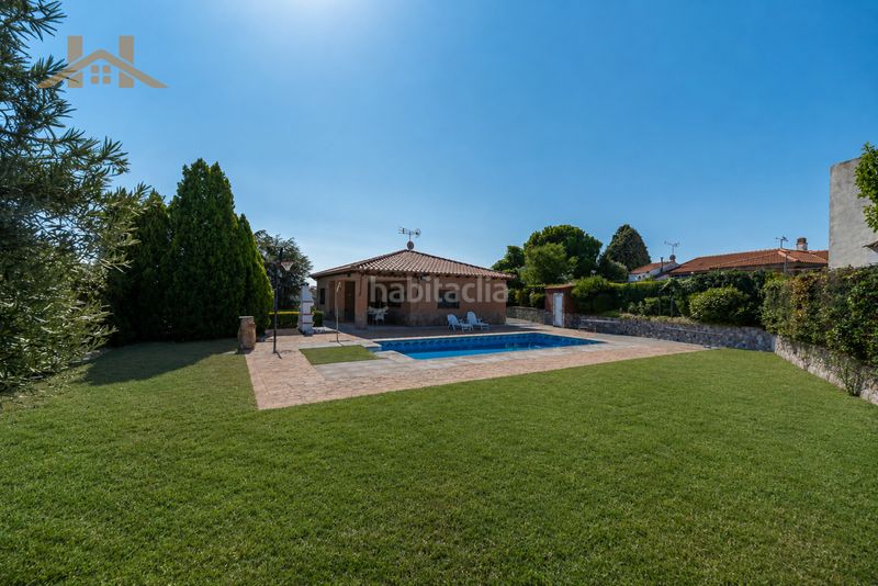 Foto fd8f79a3-6bb8-4193-b3a6-ab9c7e8ec26c. Chalet in calle de cordoba 9 in Yeles