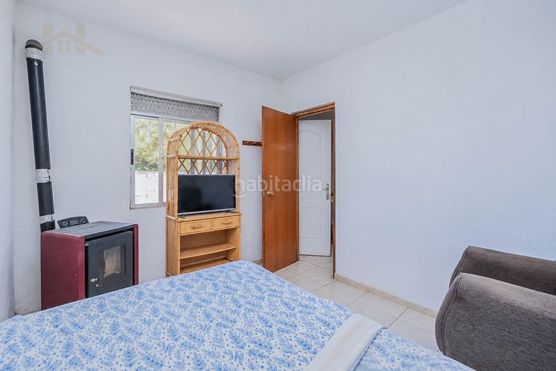 Foto cbc0525b-17d0-43d9-97a9-e2a1f0274229. Chalet in calle petunia 9 in Yeles