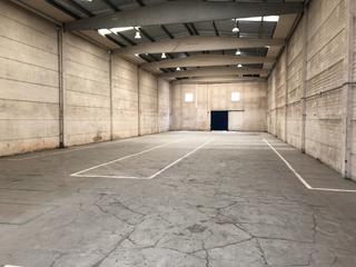 Miete Fabrikhalle in Zona Industrial. Nave para entrar inmediatamente