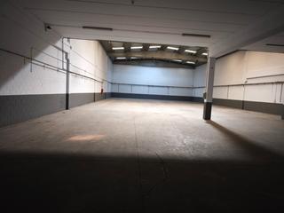 Lloguer Nau industrial a Can Roqueta. Nave para entrar