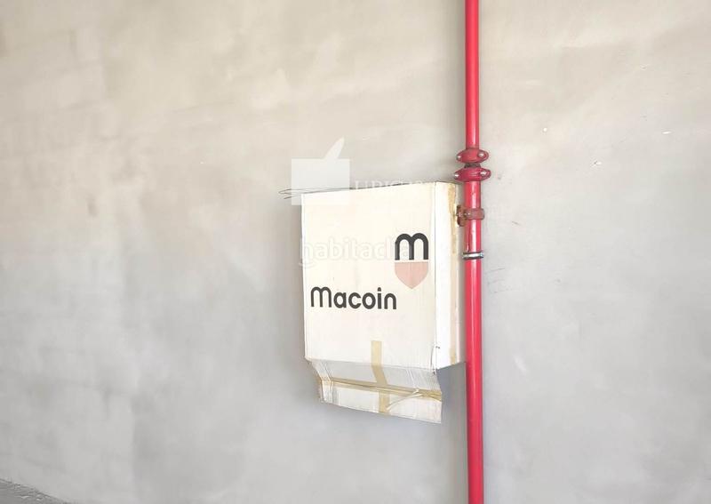 Foto 315b7c88-c021-4f1b-9ebb-1dccc6f69ce0. Rent industrial building in Almeda - El Corte Inglés Cornellà de Llobregat