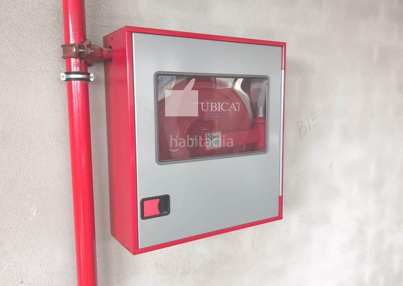 Foto 988da3ac-62ee-40d7-b8b1-1df21640188d. Rent industrial building in Almeda - El Corte Inglés Cornellà de Llobregat