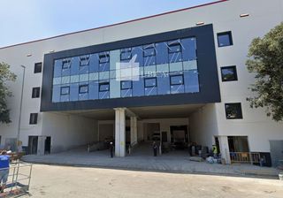 Lloguer Nau industrial a Bellvitge. Lhospitalet de llobregat nave logística en perfecto estado, aisl