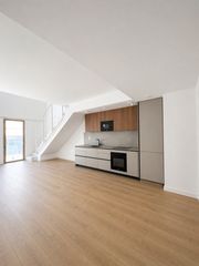 Duplex  Carrer del castell 26. Exclusiva vivienda de obra nueva 4 habitaciones
