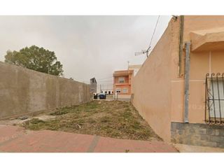 Wohngrundstück in Calle sierra de carrascoy 27. Oportunidad! suelo urbano de 167 m con 427 m edificables en torr