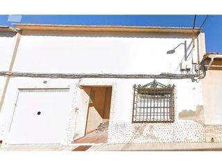 Maison  Calle peligros 29. Casa de 148m a reformar totalmente en amplia parcela de 182m