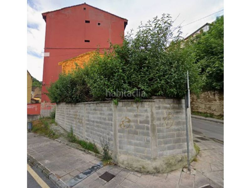 Foto 154bb2fa-6366-4a73-af8e-5d6a61235ce3. Terreny residencial a calle cuetos 11 a Sama Langreo