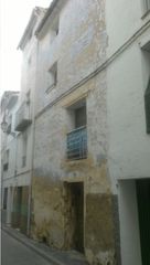 Haus  Calle jardiel 33. ¡gran oportunidad en híjar (teruel)! suelo urbano de 56 m² con i