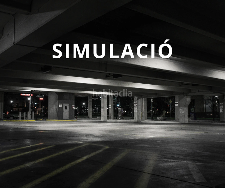 Foto befed69d-659d-454e-a4ea-43ddd34f88ea. Parking voiture dans Nord Vic