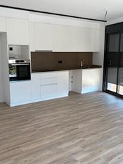 Rent Flat in Tona. Pis i parquing obra nova a tona