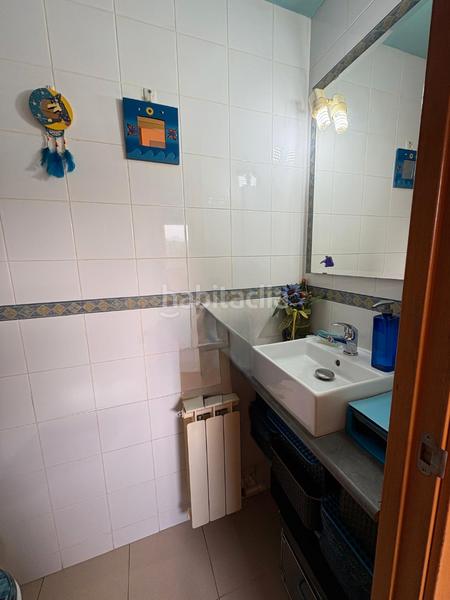 Foto 2e3cc253-bb0e-494a-a111-17a3bd1ed3dc. Reihenhaus mit kamin heizung parking in Tona