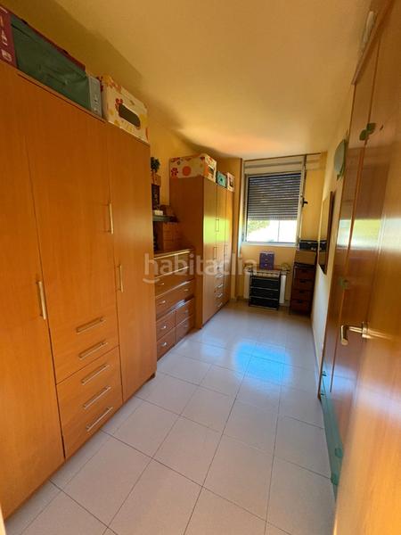 Foto 8e5023dc-e1fb-4bba-a099-377e695f89f1. Reihenhaus mit kamin heizung parking in Tona