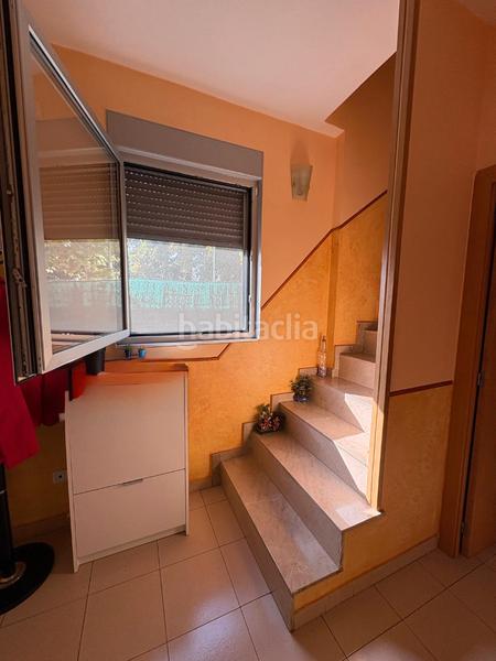 Foto 9fb20bc9-0260-4e5d-a8f2-0bfcb79a1abf. Reihenhaus mit kamin heizung parking in Tona