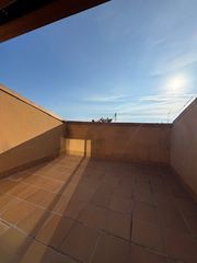 Zweist�ckige Wohnung in Tona. Duplex en tona