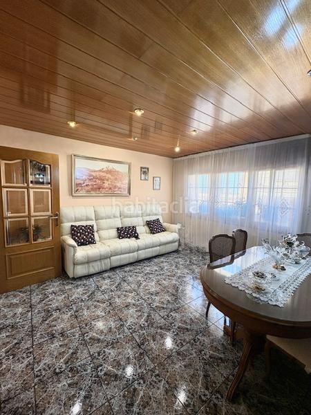 Foto 034c29cf-9bd5-4292-9f2d-87f3a8c4e4c9. Reihenhaus mit heizung in Tona