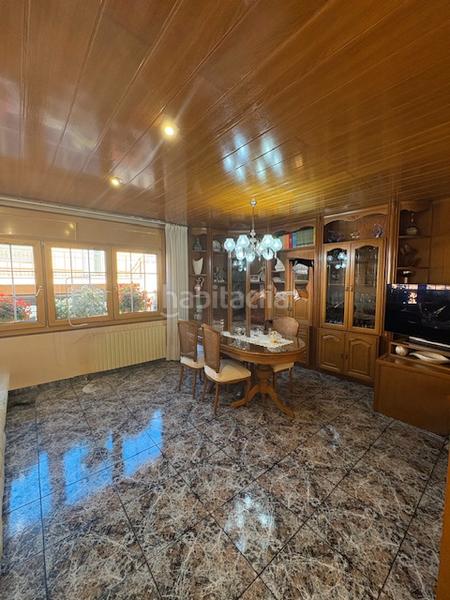 Foto 8b848261-acf7-4a91-8c14-a037cba68865. Reihenhaus mit heizung in Tona