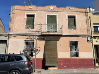 Maison  Calle san antonio 190. Casa venta en torreblanca zona pueblo, 279 m., terraza, 6 habita