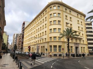 Local Comercial a Plaza Illes Columbretes