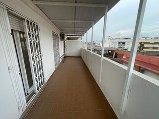 Casa adossada a Ciutat del Transport - La Salera