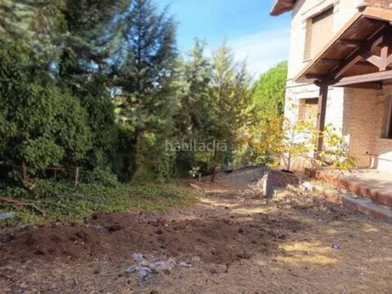 Foto 36c9e7dd-36e8-4326-b542-4d70ce115bda. Chalet en Almorox