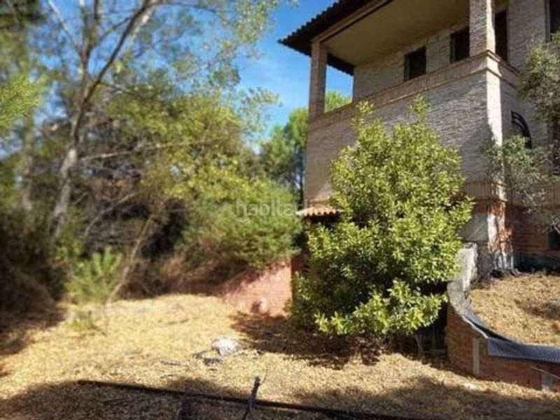 Foto 4f5c97e0-254b-4da9-8cea-b5e93dde871e. Chalet en Almorox