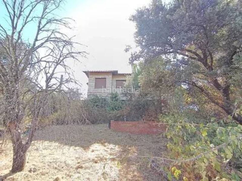 Foto dc1c35f3-55c0-4d00-baf5-7067ff1078e0. Chalet en Almorox