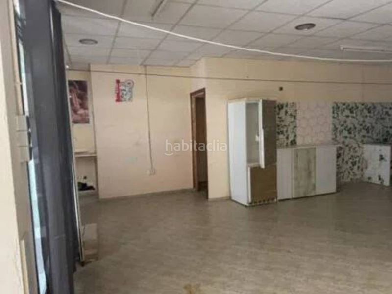 Foto 3a2e2bdc-1c90-4ff8-8eb9-eb02d7ccdf74. Local comercial a Torres de la Alameda
