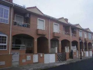 Casa adossada a Seseña Nuevo