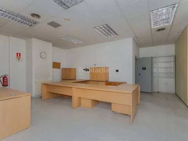 Foto 14f1809a-14ce-49b9-9a1b-551e72b7ac3e. Local comercial a Simancas Madrid