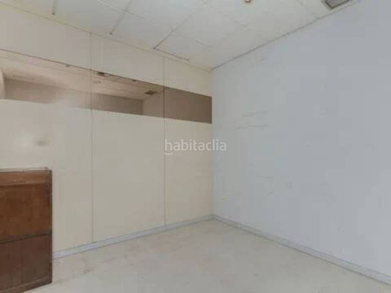 Foto a9441575-af76-462e-9cc3-99246e2ae7ea. Local comercial a Simancas Madrid
