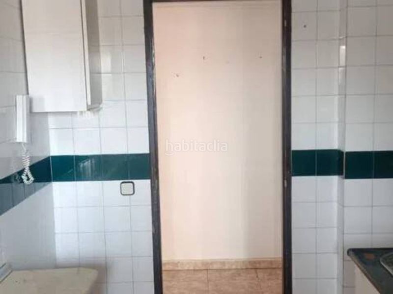 Foto f17ab424-4328-46a4-ad04-f754c29e4d68. Flat in Orcasitas Madrid