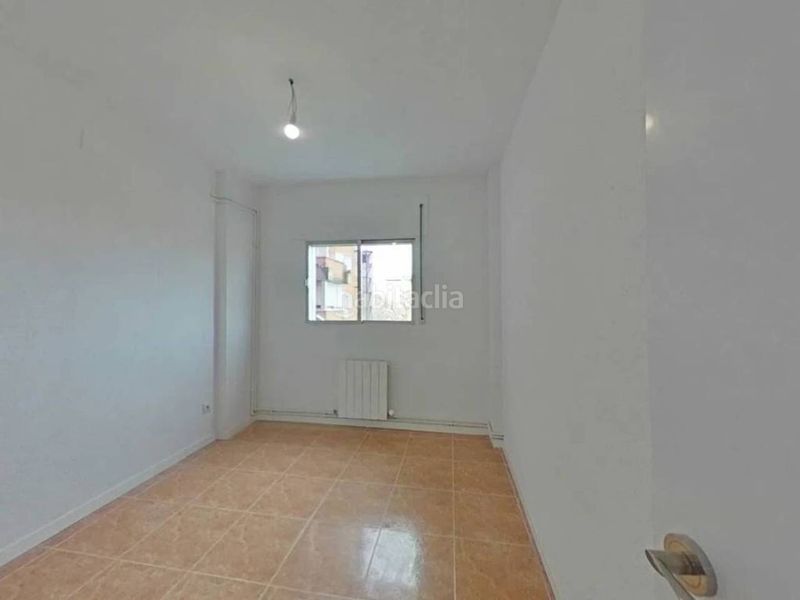 Foto 338c007f-7e50-4af7-920b-51c250aa178d. Pis a Abrantes Madrid
