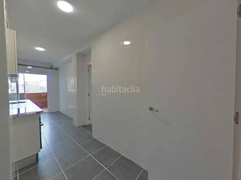 Foto 703920ac-2b48-4c1a-8e5b-ae08b480a7fe. Pis a Abrantes Madrid