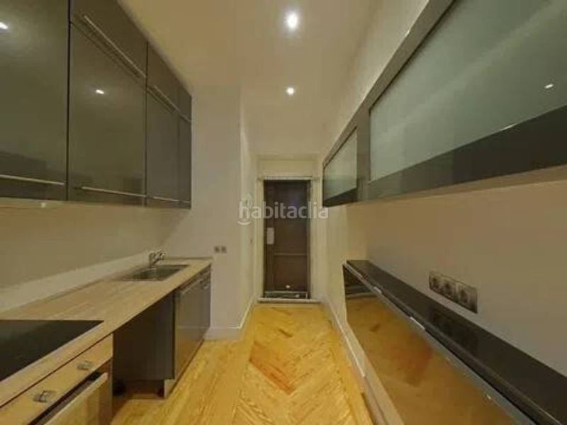 Foto eeb48f16-12bf-445a-bf54-1b44a9b34b25. Pis a Recoletos Madrid