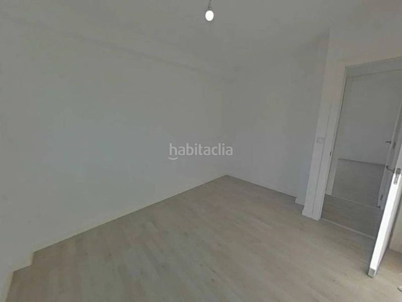 Foto b7a5f79b-88b1-4217-b385-3c3e8c3531bc. Pis a Ventas Madrid