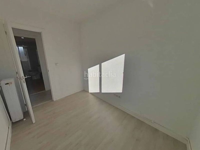 Foto e52ae36e-9ab6-4b39-a4d9-28c71f655ca6. Pis a Ventas Madrid