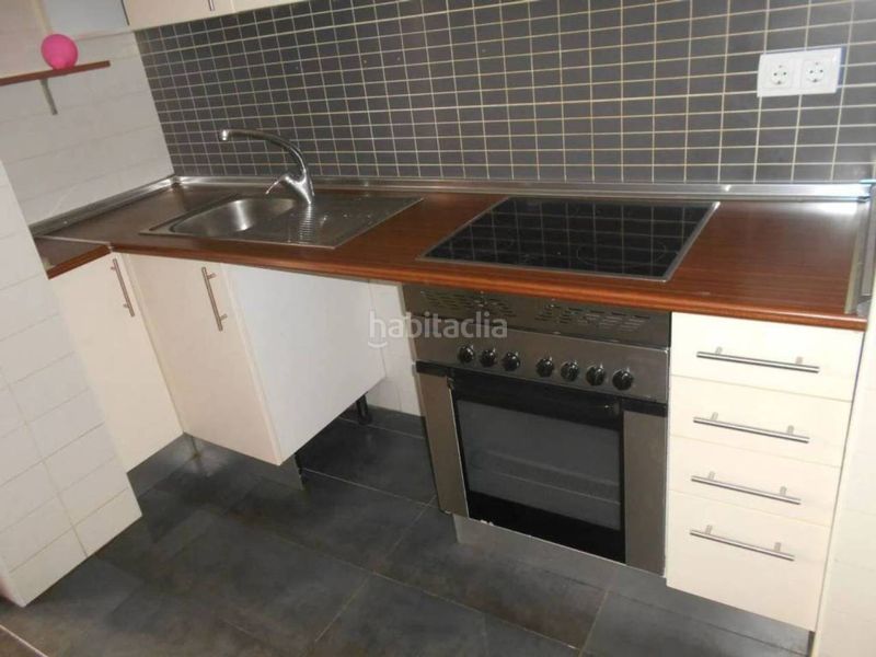 Foto 80db8c3c-b745-48d7-a364-a1a464cbfde4. Piso en Opañel Madrid