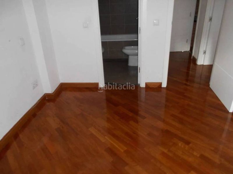 Foto b27f497b-8be4-4cfe-9bce-8430f7aa82e6. Piso en Opañel Madrid
