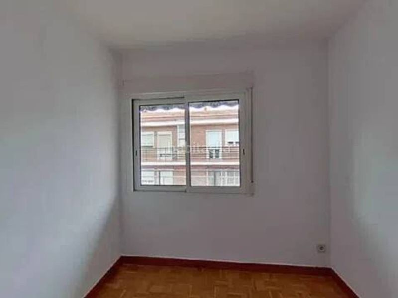 Foto 57475e84-588f-41bd-85f2-0d195b497e78. Pis a Vista Alegre Madrid