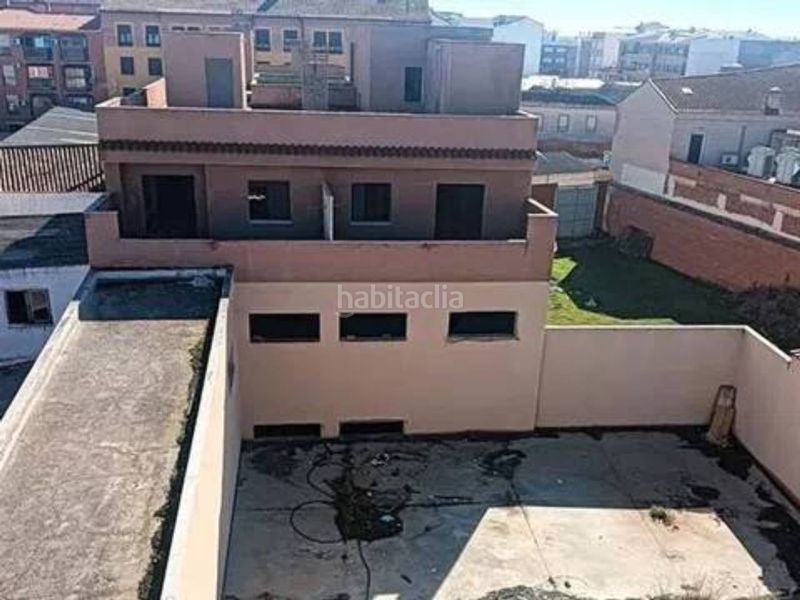 Foto ae4d0830-c092-4001-b5e6-1889a11d89fc. Edificio en Centro Ocaña