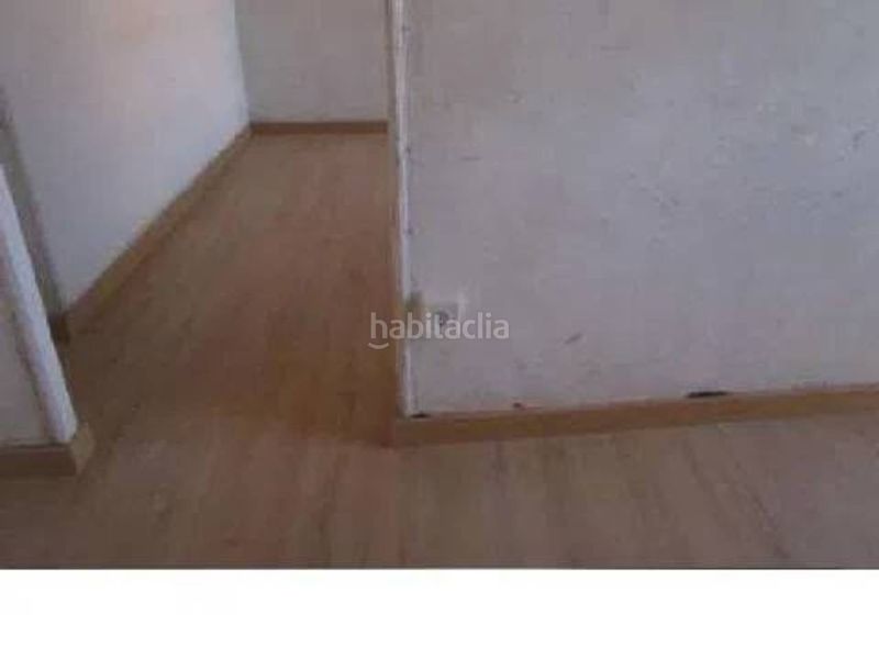 Foto ca2ba42a-ae8d-4072-84cc-b4a7fa714a9e. Piso en Fuente del Berro Madrid