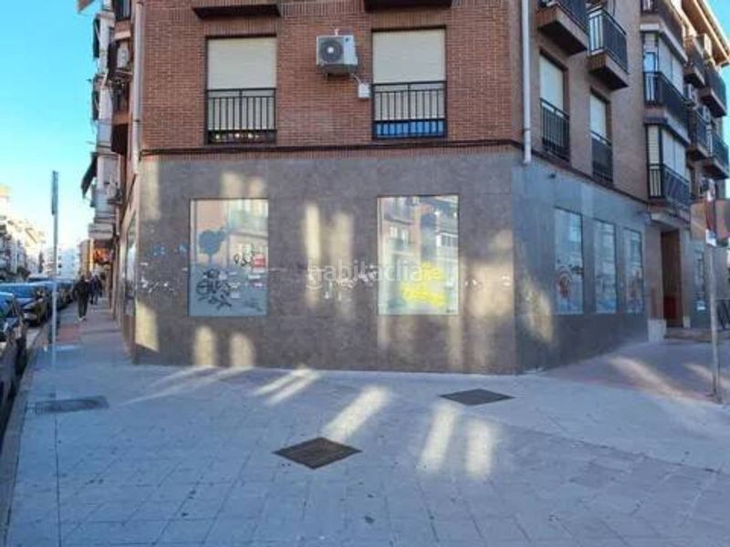 Foto 0ec9c249-f831-4430-a31f-49518f10c112. Local comercial a Flores Leganés