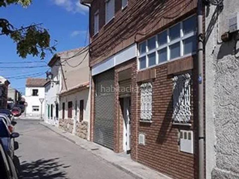 Foto f11f7031-6ba0-4601-81ae-12e17604d92f. Edificio en Álamo (El)