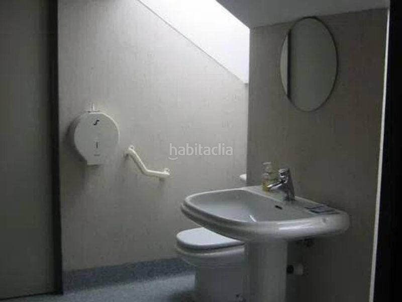 Foto f173acff-7a68-4b05-b347-de0607d05156. Edificio en Álamo (El)