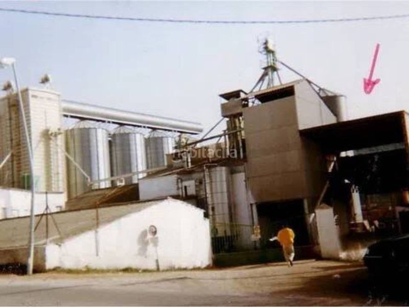 Foto 2b938bba-5e54-45bd-a762-672d6bdc4905. Nau industrial a Tielmes