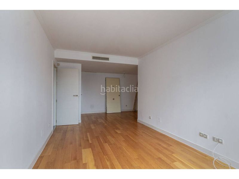 Foto 6055ca2a-cdc2-4e90-8dee-d95f873eb270. Flat with pool in San Juan Bautista Madrid