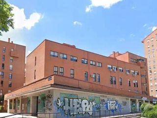 Business premise in Vinateros
