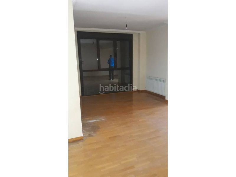 Foto 946f4177-5c53-497e-bc94-f4ad22e66c14. Casa adossada amb aparcament a Zona Europa Arroyomolinos